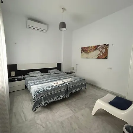 The Spot Гостевой дом 2*